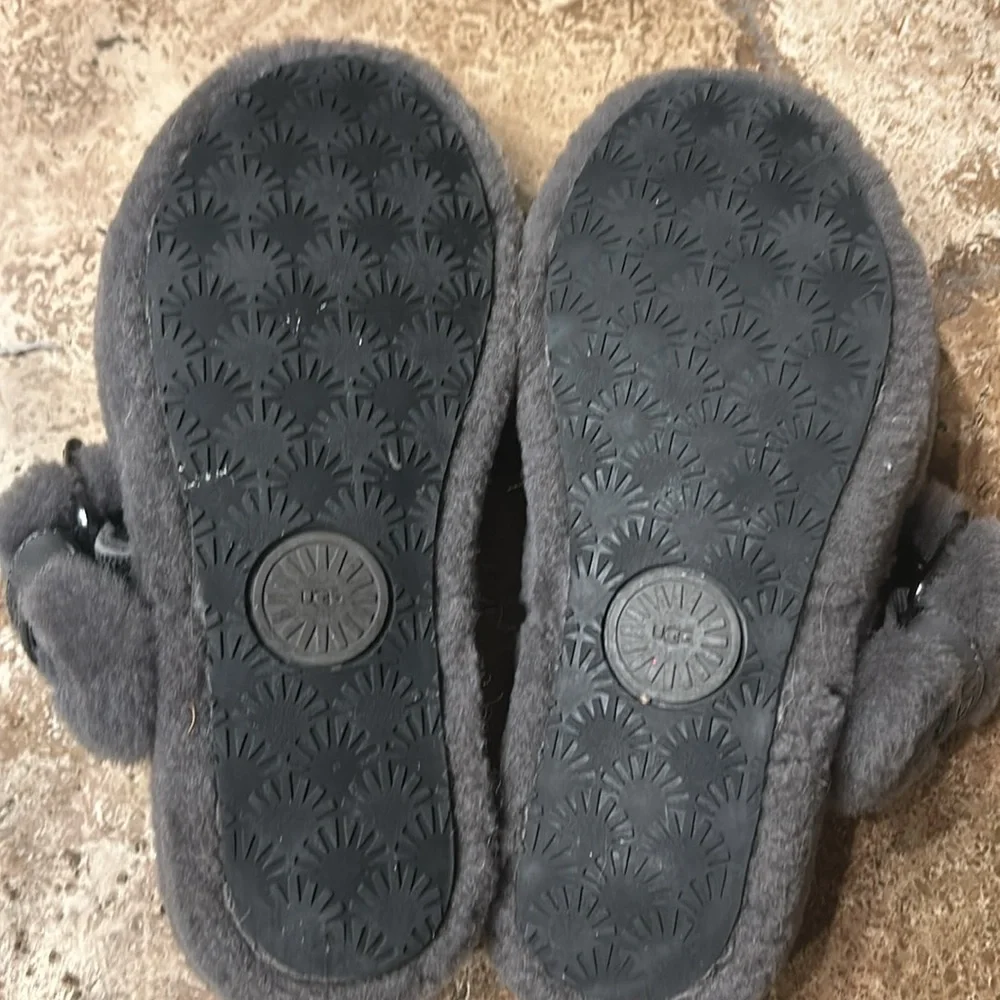 Ugg double strap platform fuzzy slides - Picture 7 of 7